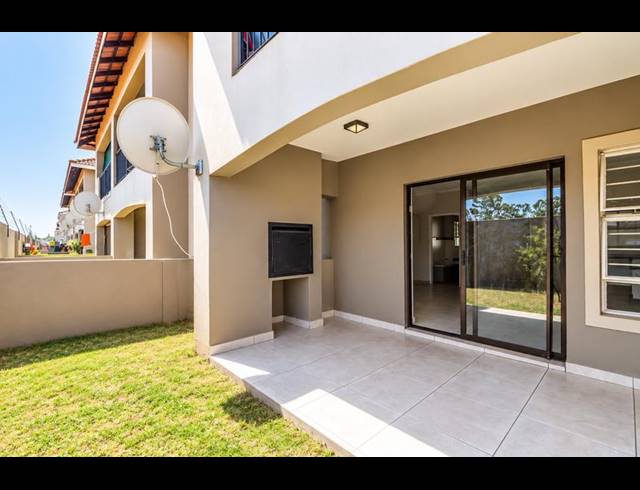 1 BEDROOM TOWNHOUSE FOR SALE IN BRENTHURST